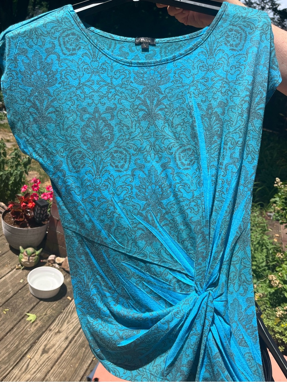 Blue Teal Paisley Twist-Front Women's Vintage Top, Size L